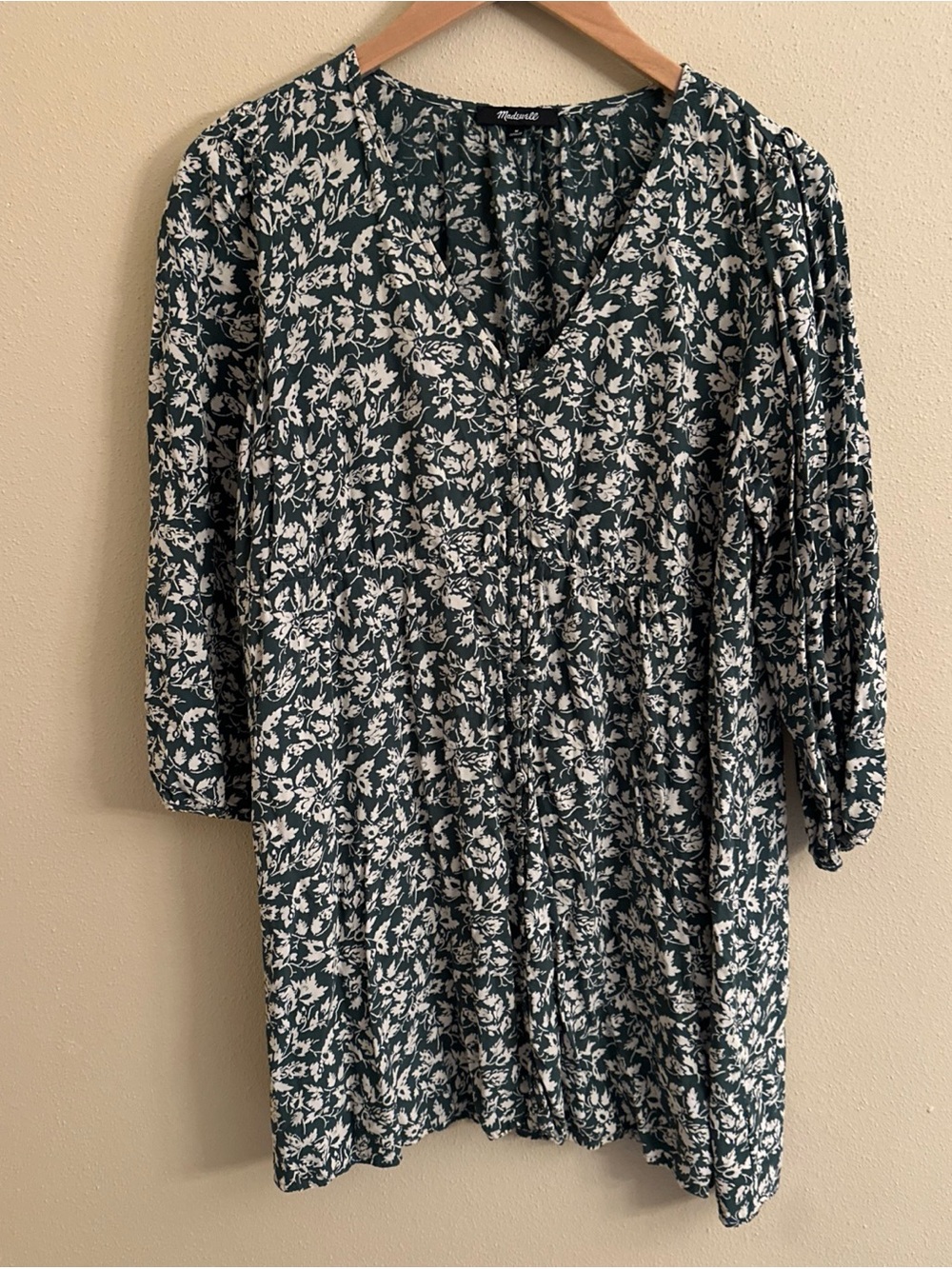Madewell V-neck button-front mini dress forest leaves cottagecore size M